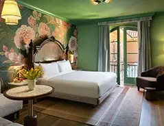 King Rooms